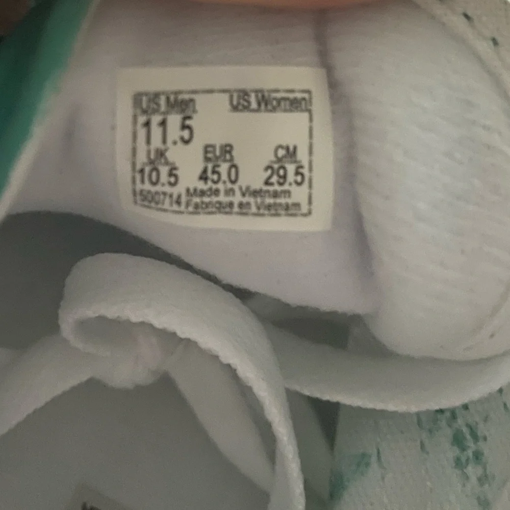 NWT Custom hand painted Vans - Picture 11 of 13